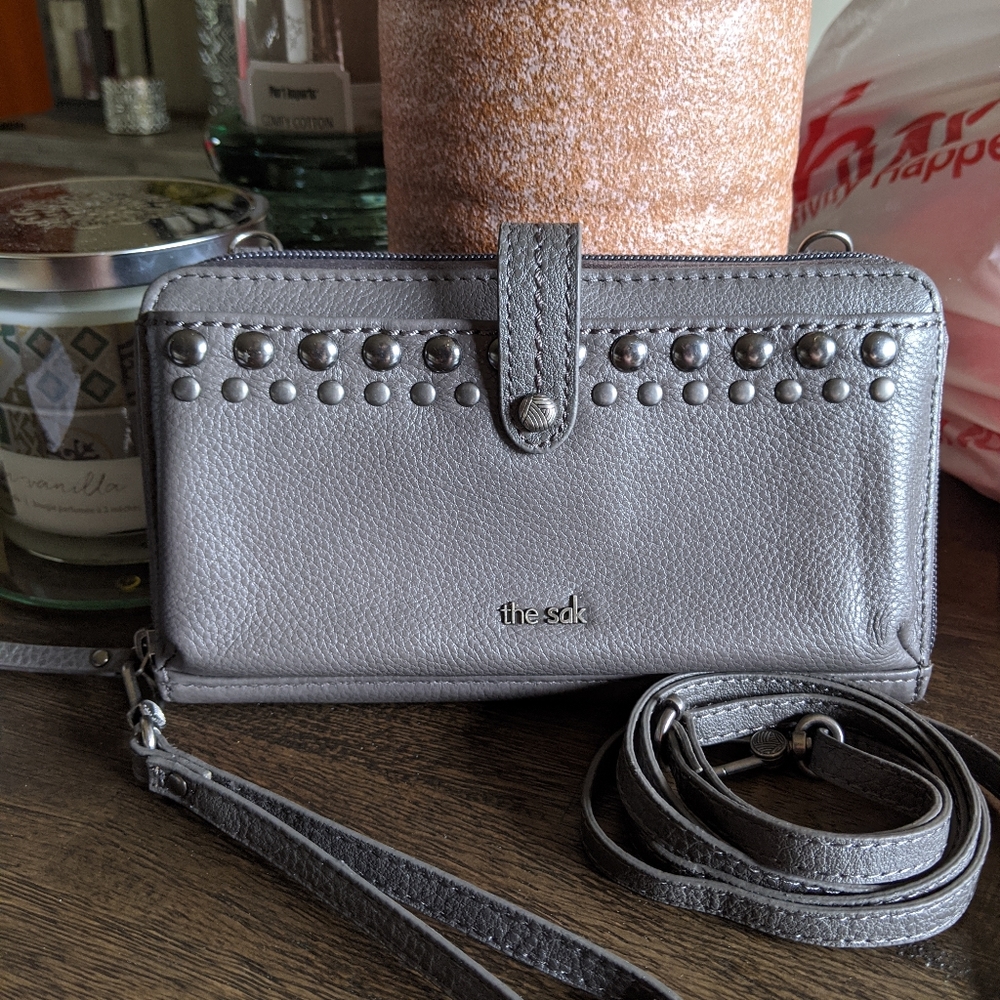 The Sak Iris Wristlet/crossbody